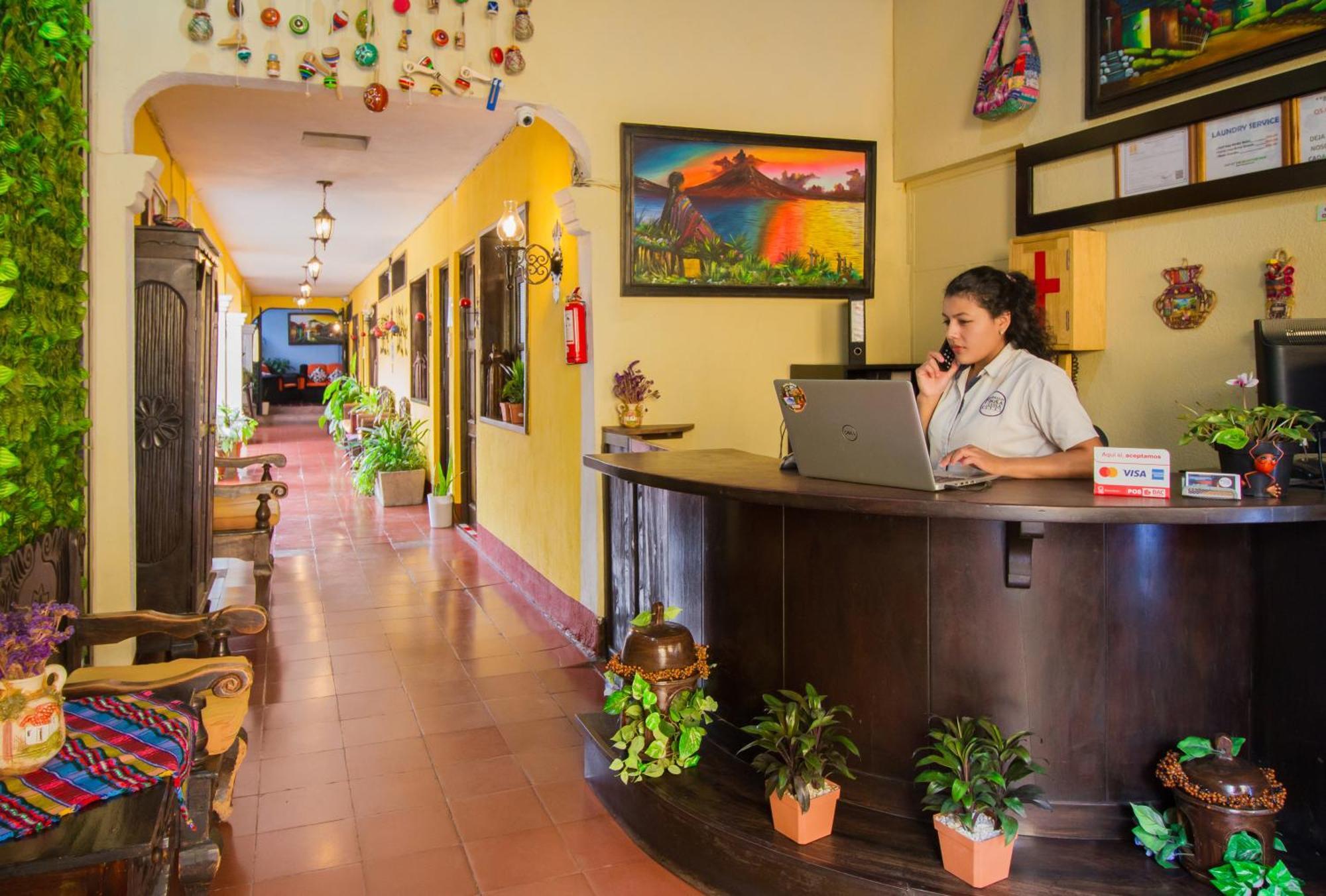 Posada Dona Luisa Antigua Bagian luar foto