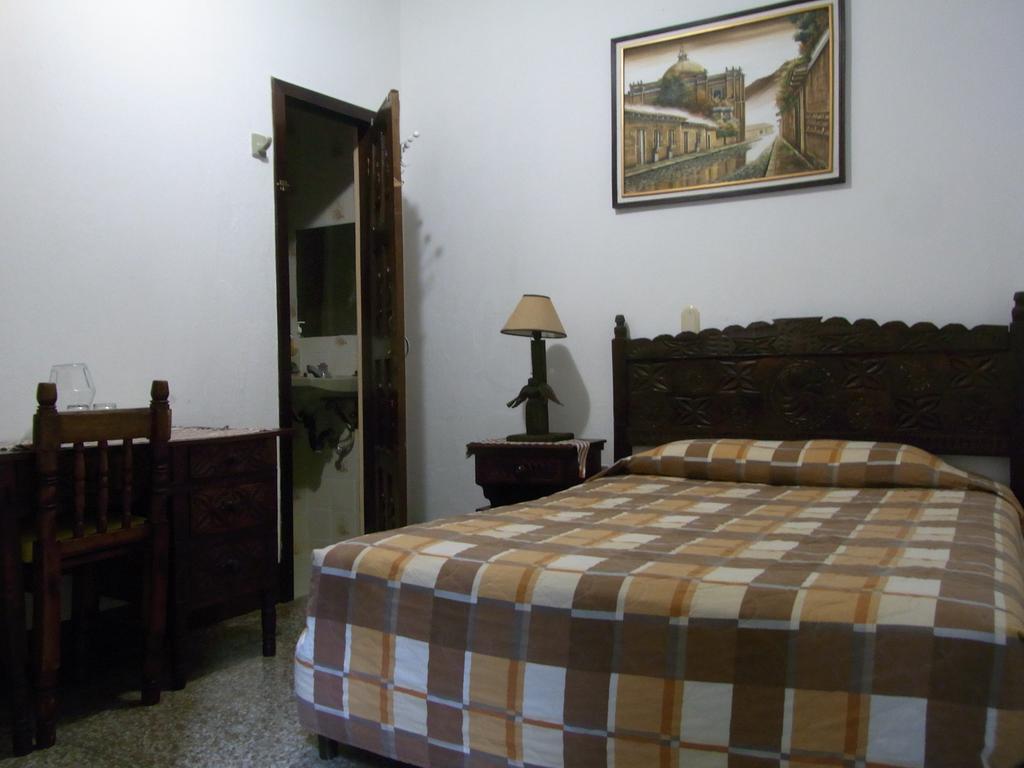 Posada Dona Luisa Antigua Bagian luar foto